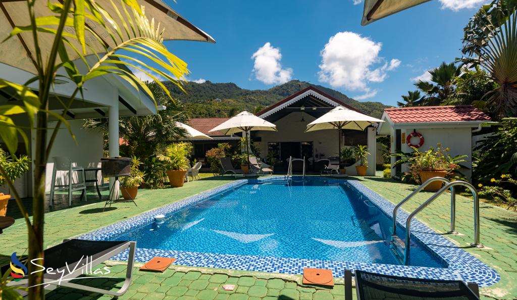 Villa Caballero Apartment Outdoor Area Mah Seychelles Photo