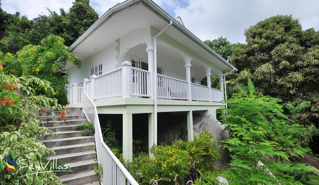 Apartment Petit Baie Chalet On Mah Seychelles Seyvillas