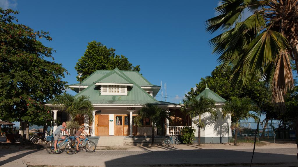 Photo 21: Island Bungalow - La Digue (Seychelles)