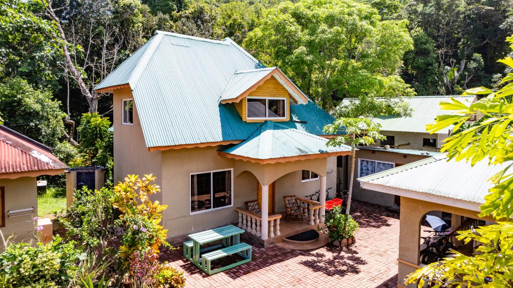 Foto 2: Island Bungalow - La Digue (Seychellen)