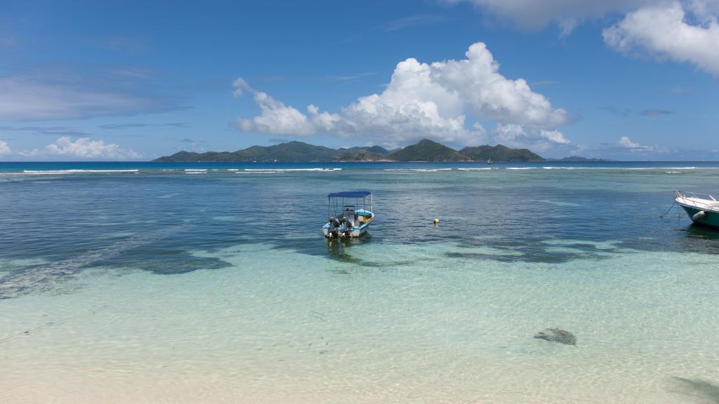 Foto 11: Marie-France Beach Front Apartments - La Digue (Seychellen)