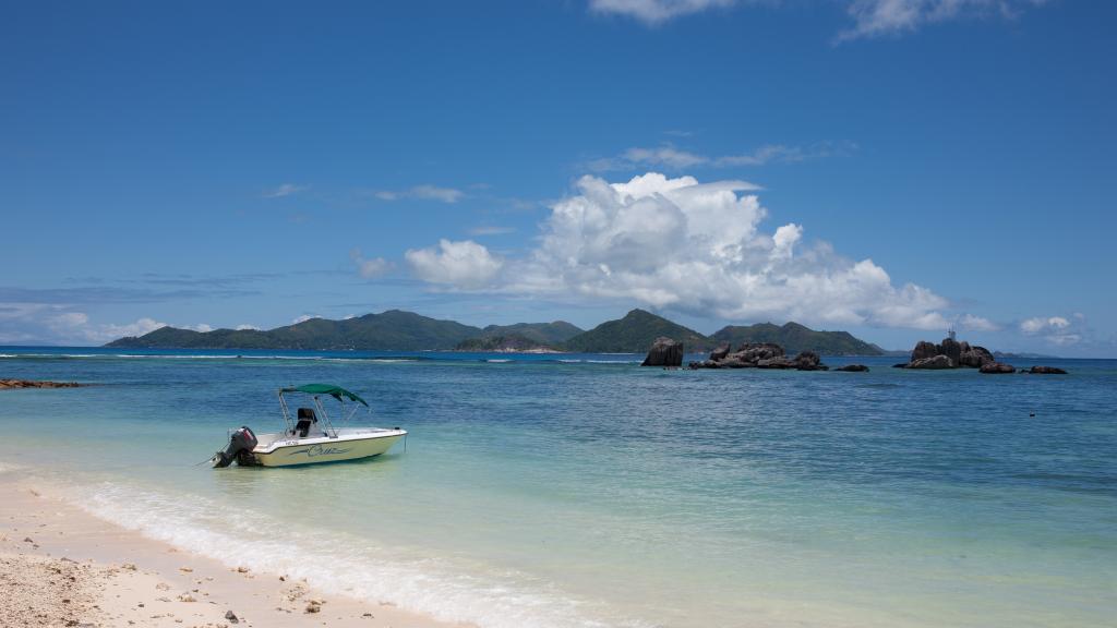 Foto 10: Marie-France Beach Front Apartments - La Digue (Seychellen)