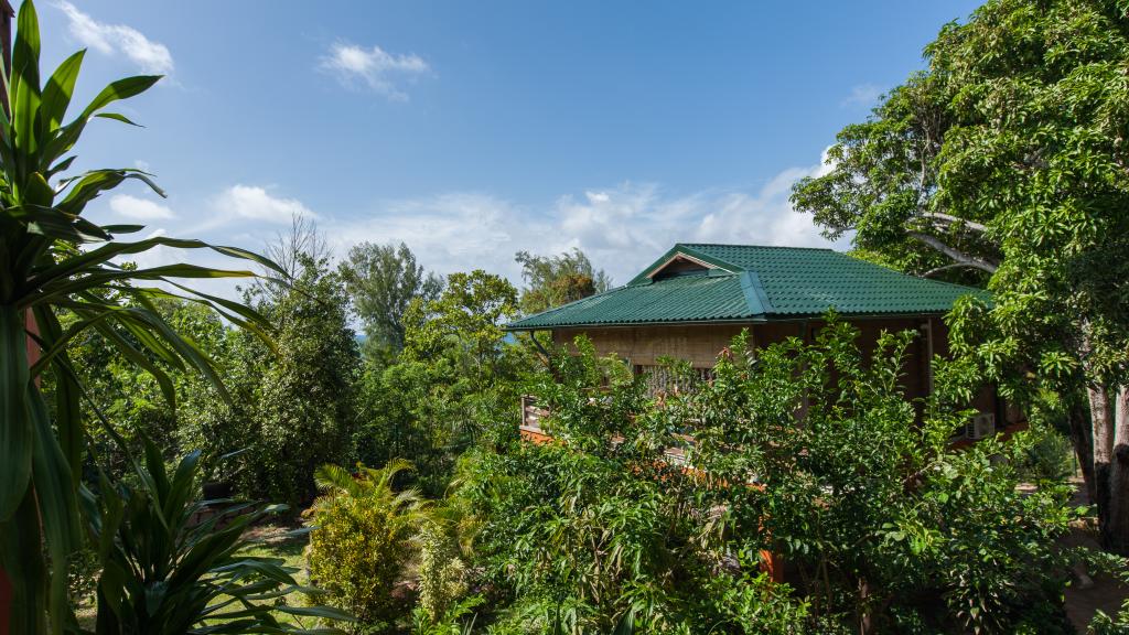 Photo 2: La Pointe Beach Huts - Praslin (Seychelles)