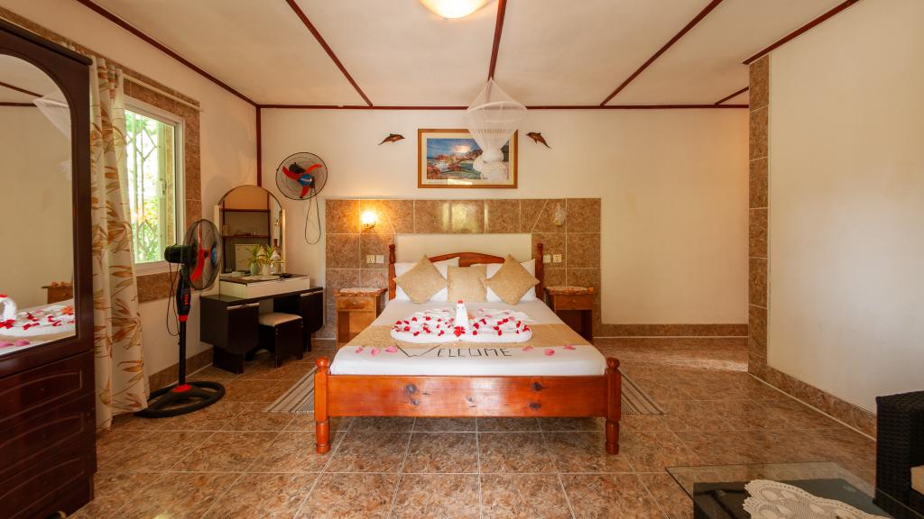 Photo 102: Rising Sun Guesthouse - La Digue (Seychelles)