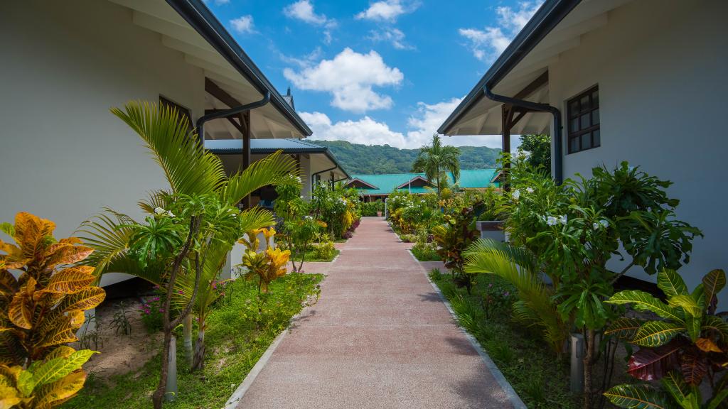 Photo 4: Le Nautique Luxury Waterfront Hotel - La Digue (Seychelles)