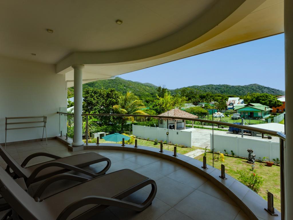 Tropic Villa Annex - Photo 3