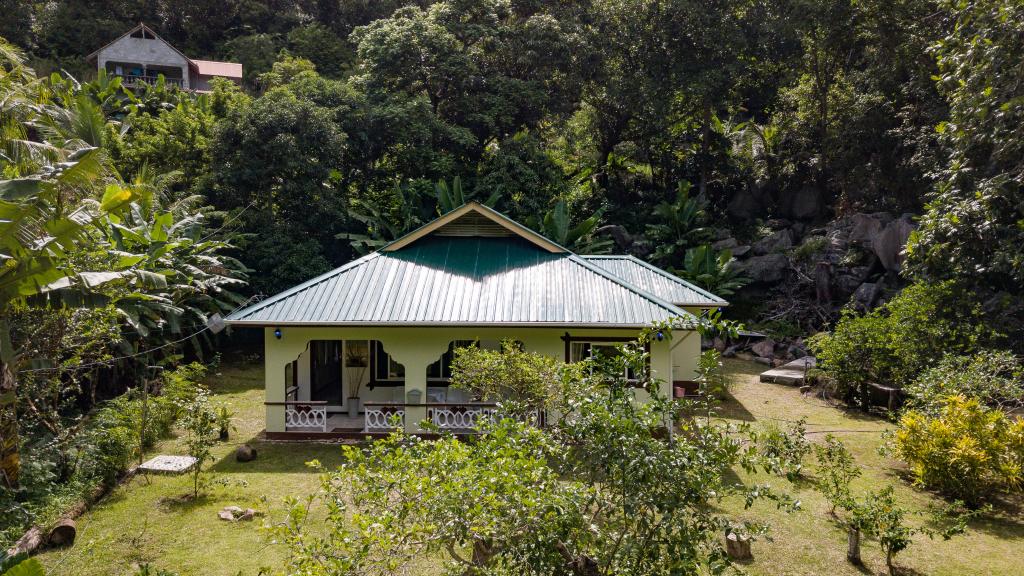 Photo 3: Dan Zoranz Self Catering Guest House - La Digue (Seychelles)