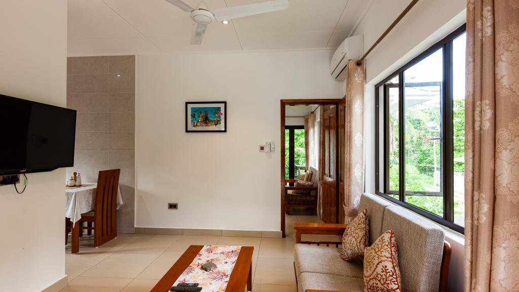 Photo 29: Palm Holiday Apartments - Praslin (Seychelles)