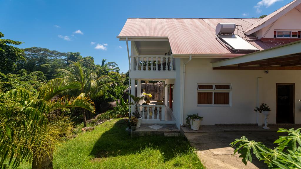 Photo 3: Touchdown Villa - Mahé (Seychelles)