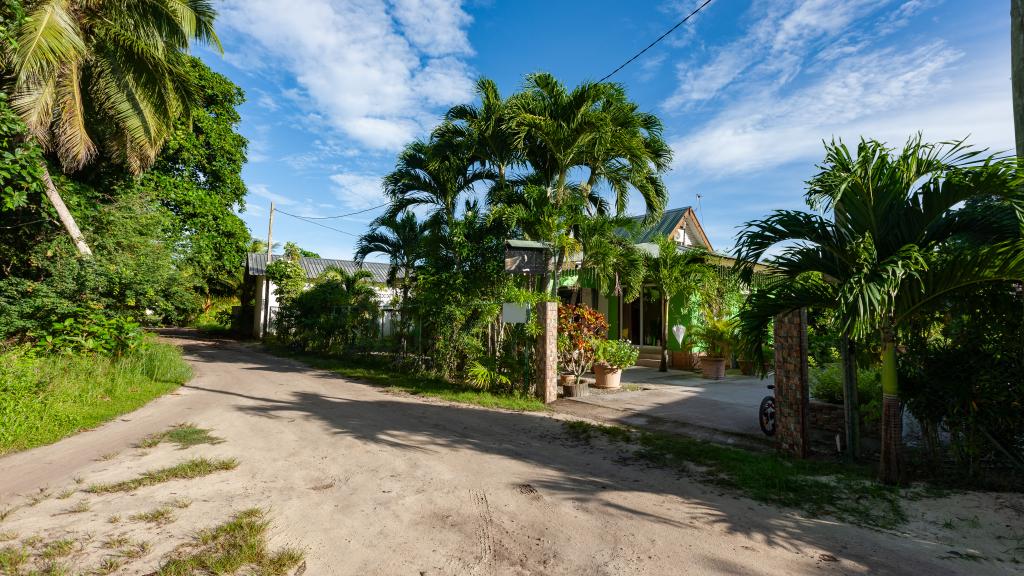 Foto 15: Benjamine's Guesthouse - La Digue (Seychellen)