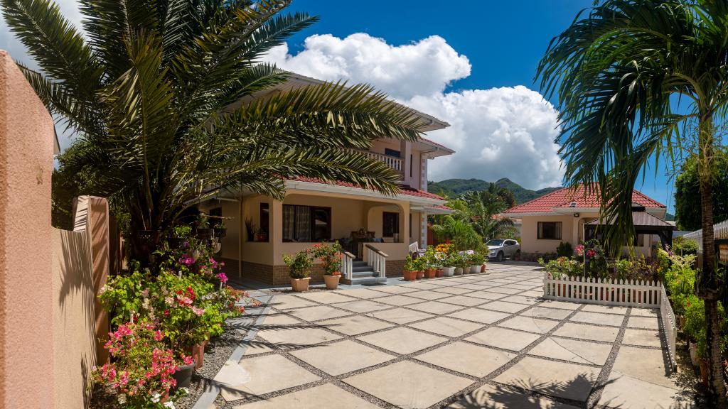 Photo 11: Erica's Residence Self Catering Apartment - Mahé (Seychelles)