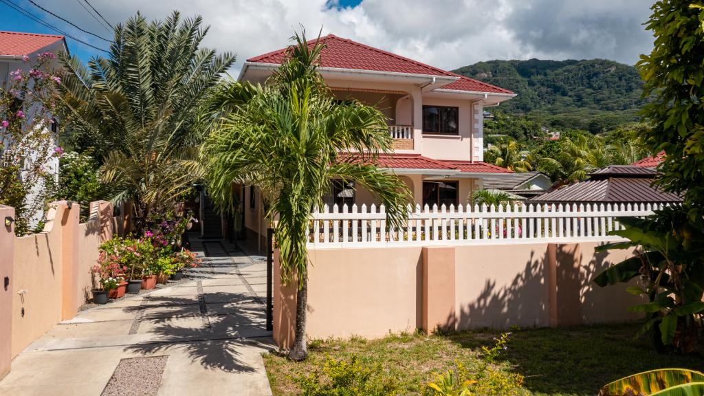 Photo 21: Erica's Residence Self Catering Apartment - Mahé (Seychelles)