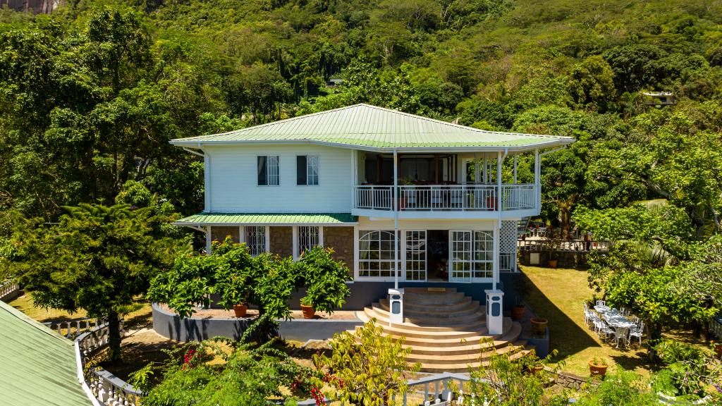 Photo 3: Beau Sejour Hotel - Mahé (Seychelles)