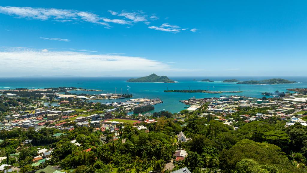 Photo 8: Beau Sejour Hotel - Mahé (Seychelles)