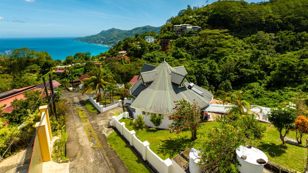 Photo 2: Casuarina Hill Villa - Mahé (Seychelles)