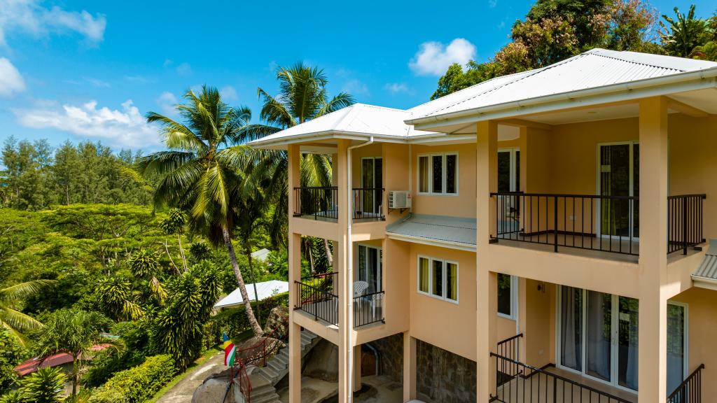 Photo 3: JAIDSS Holiday Apartments - Mahé (Seychelles)