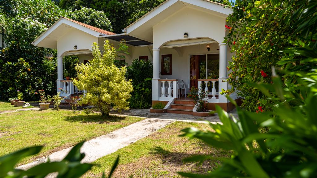 Foto 8: Lazy Hill Bungalows - Mahé (Seychellen)