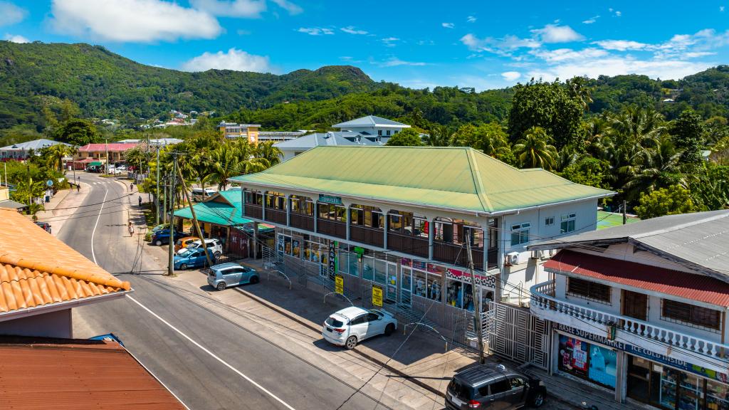 Photo 2: Royale Self Catering Apartments - Mahé (Seychelles)