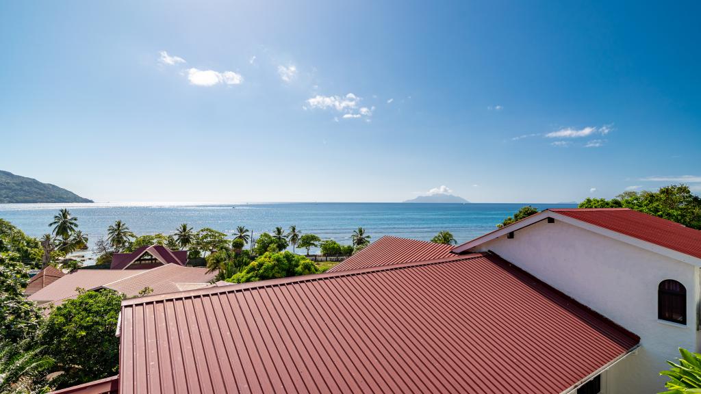 Photo 5: The Salty Palms - Mahé (Seychelles)