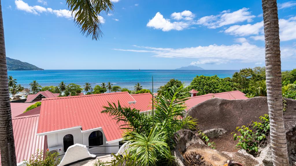 Photo 129: The Salty Palms - Mahé (Seychelles)