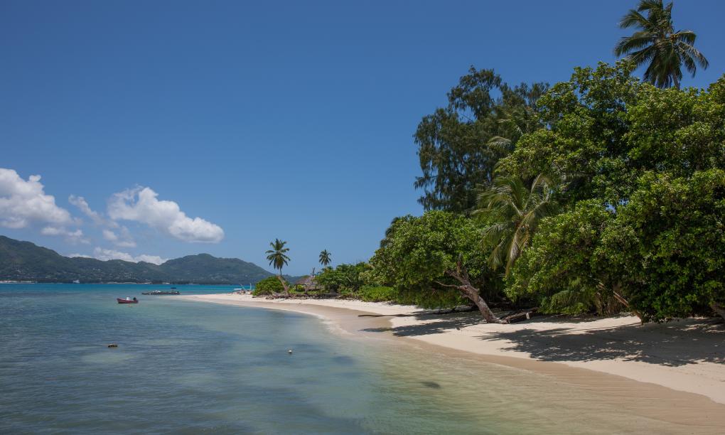 Surf Tropical Villa (Takamaka Beach Villas)