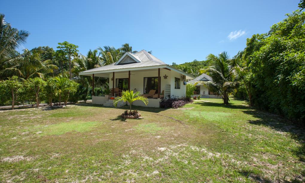 Surf Tropical Villa (Takamaka Beach Villas)