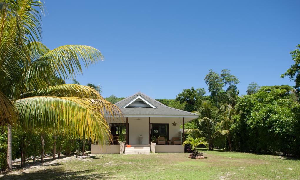 Surf Tropical Villa (Takamaka Beach Villas)