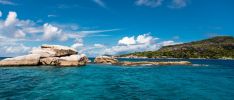 Excursions: Créole - Sœur, Coco & Félicité - Croisière guidée d'une journée complète en catamaran avec déjeuner