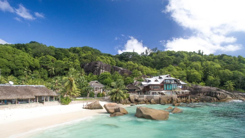 Strand Anse Takamaka auf Mahé