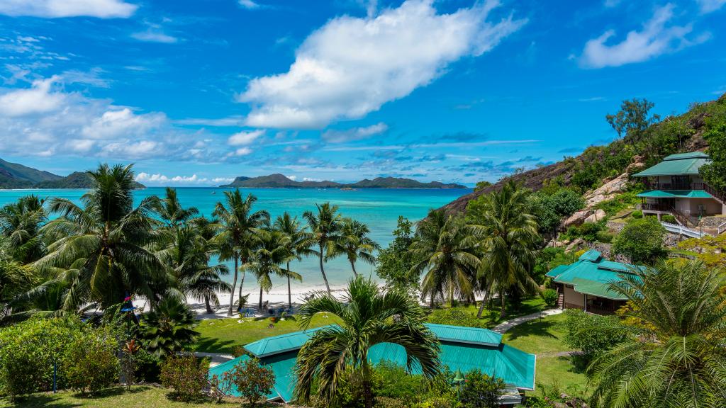 Blick vom L'Archipel Hotel auf die Anse Gouvernement Blick vom L'Archipel Hotel auf die Anse Gouvernement