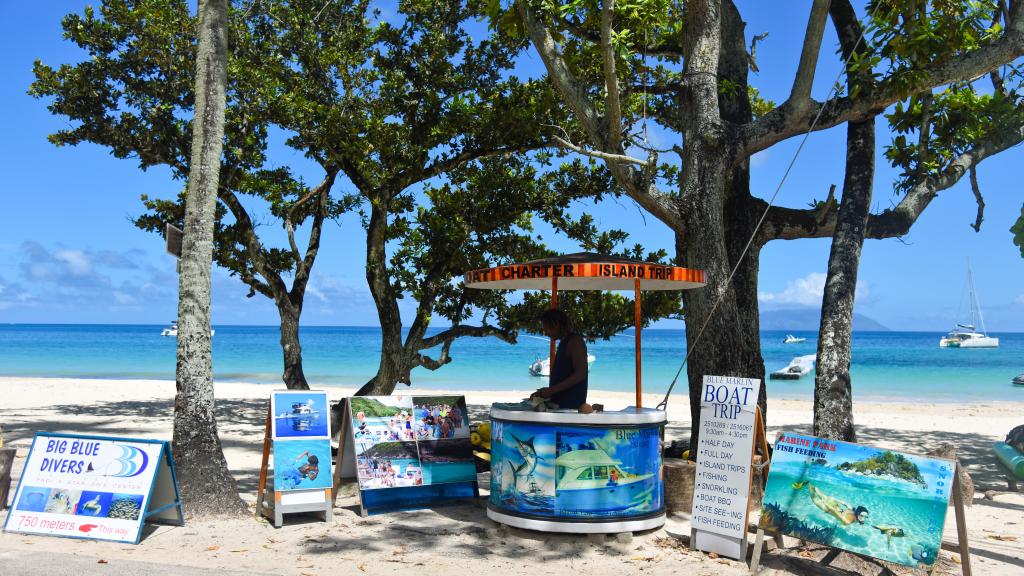 Fornitori di escursioni sulla spiaggia di Beau Vallon