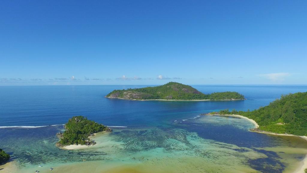 Die Bucht von Port Glaud auf Mahé Die Bucht von Port Glaud auf Mahé