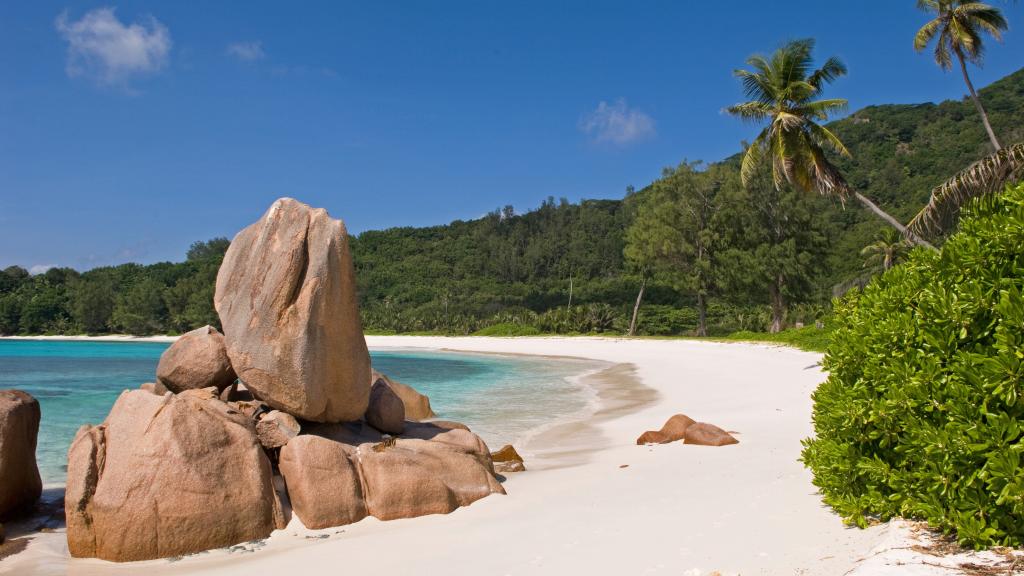 Die Anse Cocos ist bei einer Wanderung von der Grand Anse über die Petite Anse aus zu erreichen.