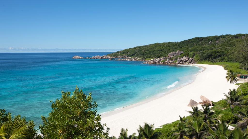 Die Grand Anse im Südosten von La Digue hat eine sehr wilde Brandung – das gilt vor allem während des Südostmonsuns.