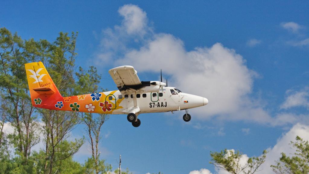 Landeanflug auf Bird Island (© Bird Island)