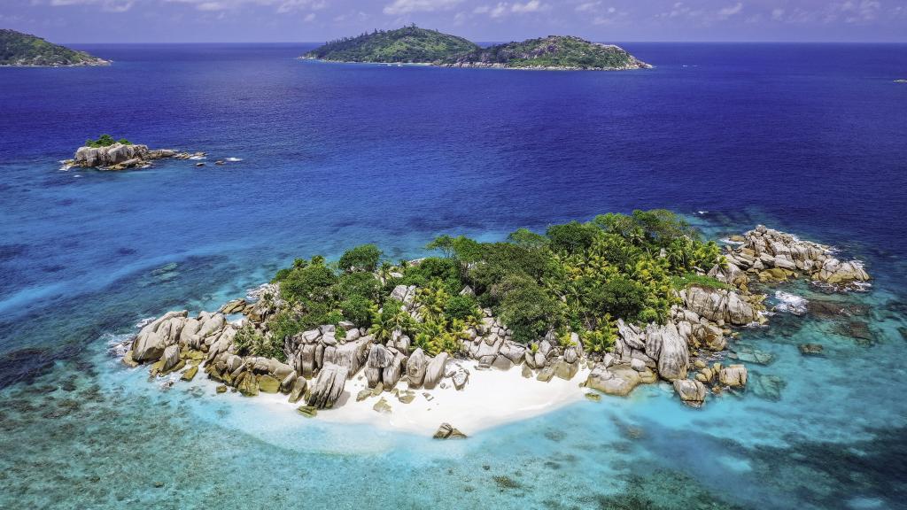 Coco Island (Photo : Torsten Dickmann) Coco Island (Photo : Torsten Dickmann)