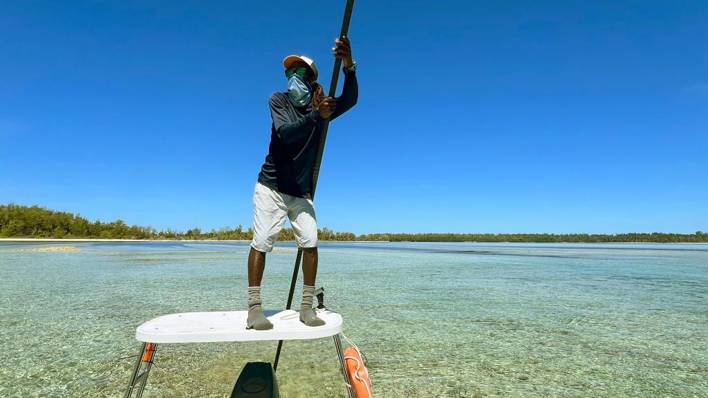 Fliegenfischen mit Guide auf den äußeren Seychelleninseln Fliegenfischen mit Guide auf den äußeren Seychelleninseln