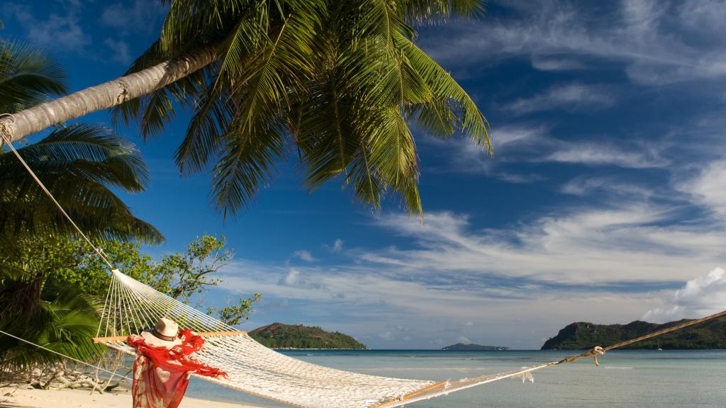 Stupenda spiaggia su una delle isole coralline delle Seychelles