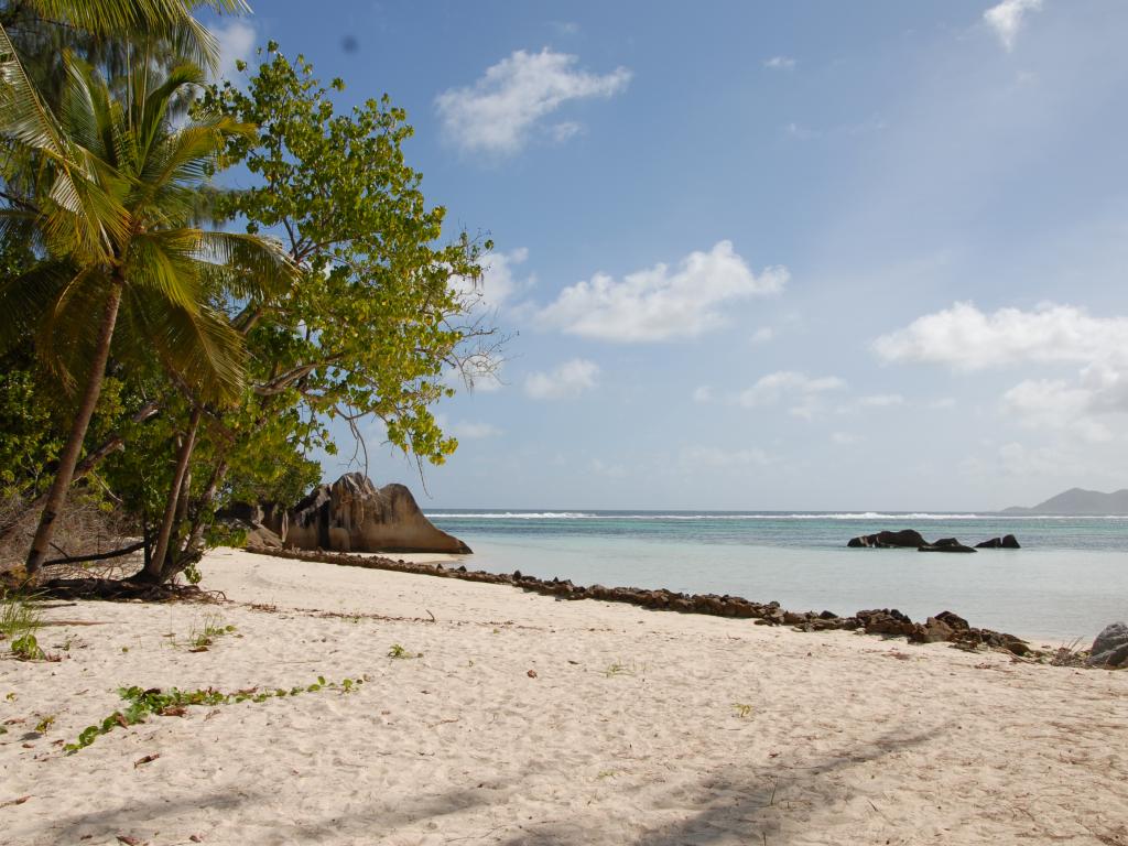 Strand auf La Digue