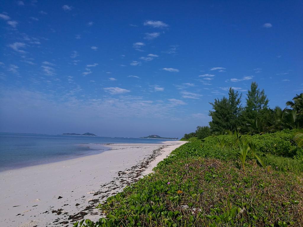 Spiaggia davanti agli Amitie Chalets