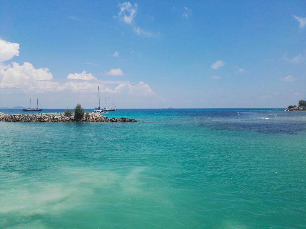 Il porto di La Digue