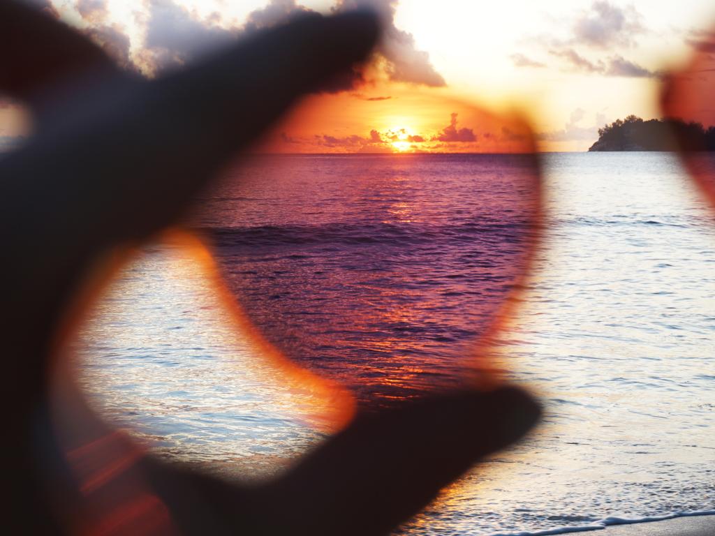 Sonnenuntergang am Anse Takamaka