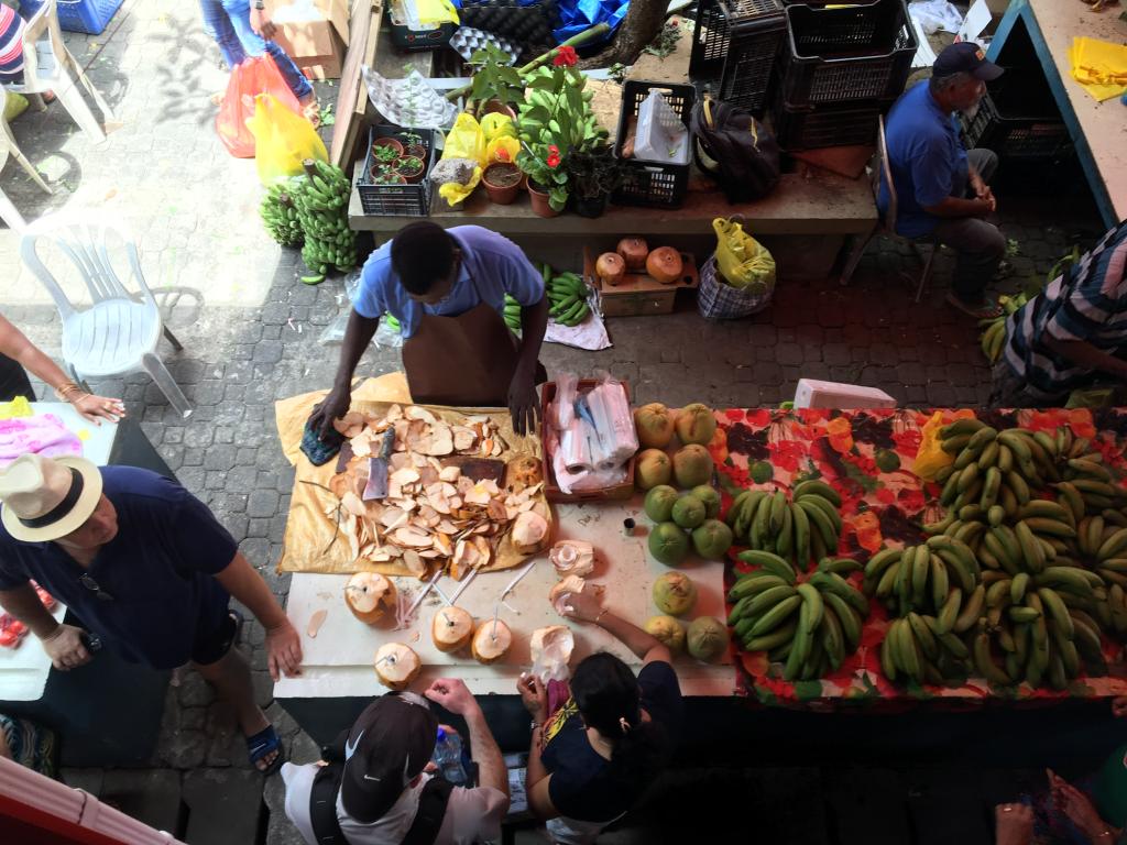 Victoria, mercato 'street-cocco'