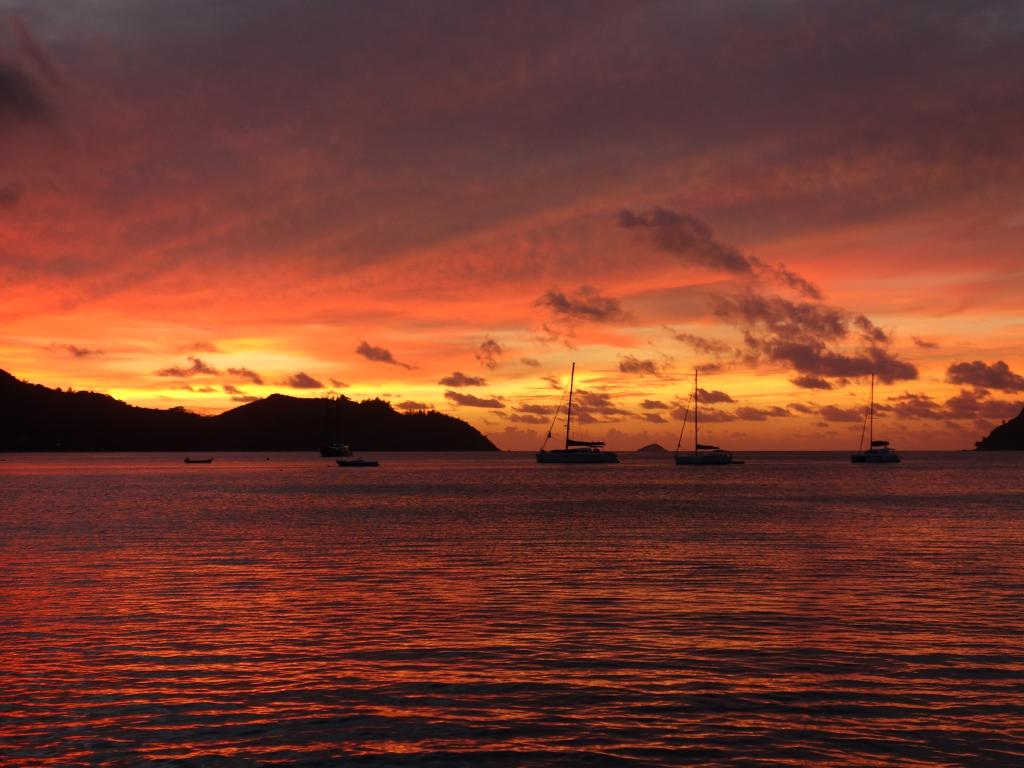 Sonnenuntergang Anse Petit Cour