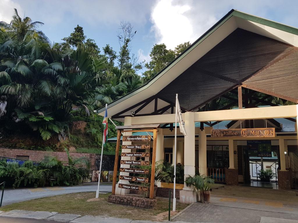 Praslin, Eingang Vallée de Mai