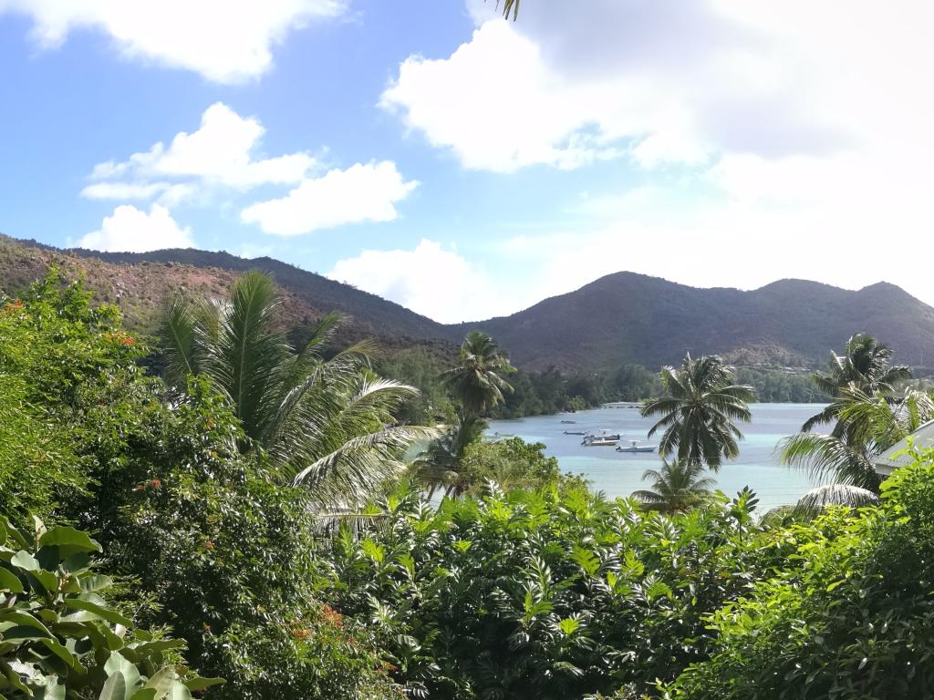 Vista dal Sea View Lodge su Anse Possession