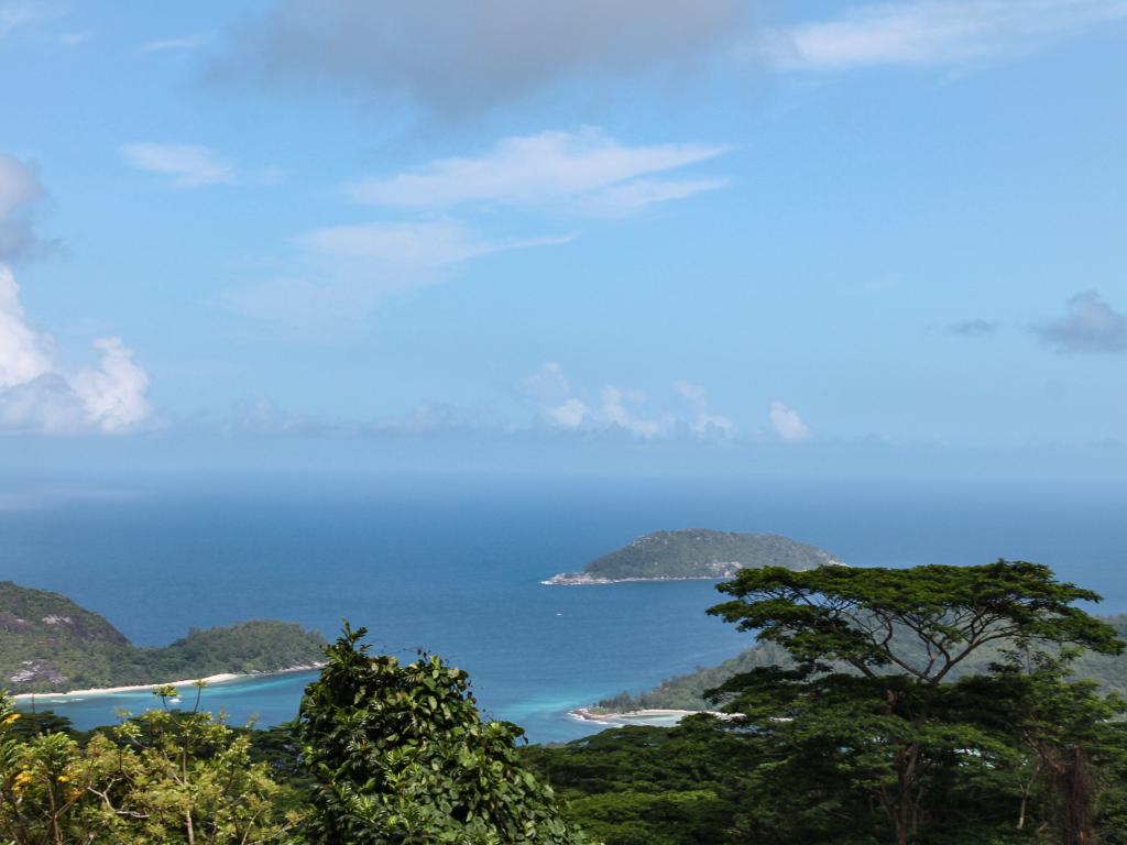 Vista sulla costa ovest di Mahé