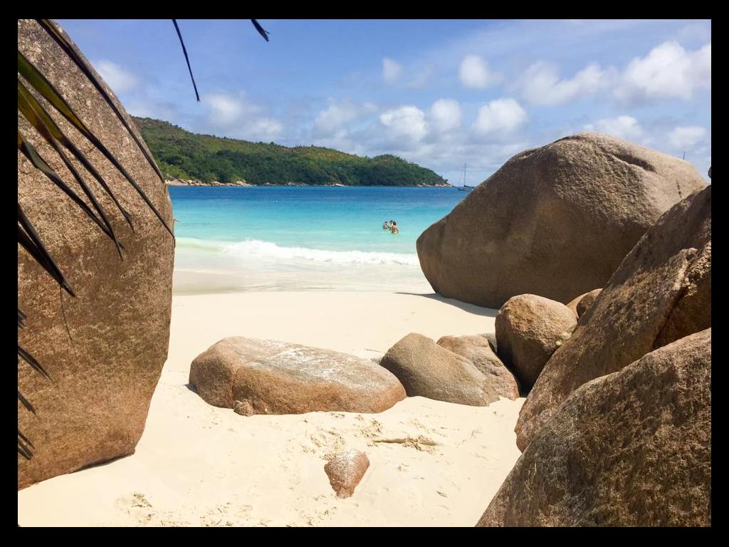 <beach>75|Anse Lazio</beach>, Praslin