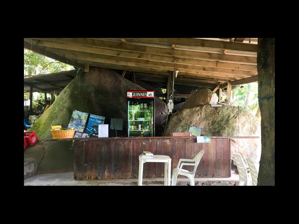 Honesty Bar - <beach>75|Anse Lazio</beach>, Praslin