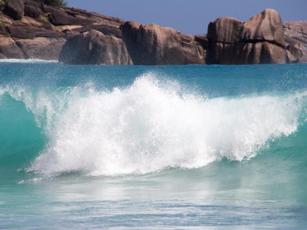 <beach>45|Anse Takamaka</beach>, Mahé